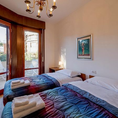 Portosole Attic - With Terrace And Private Parking Apartment Sanremo Bagian luar foto