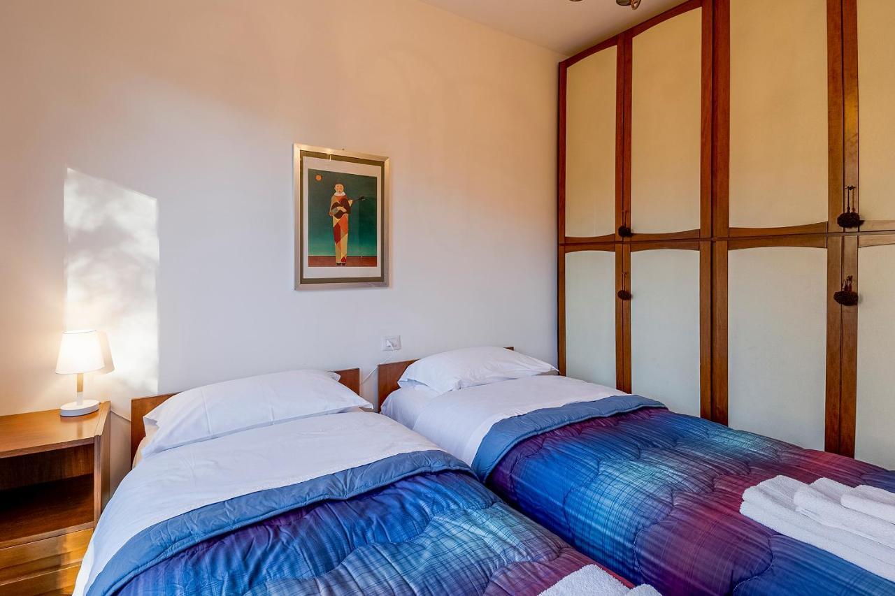 Portosole Attic - With Terrace And Private Parking Apartment Sanremo Bagian luar foto